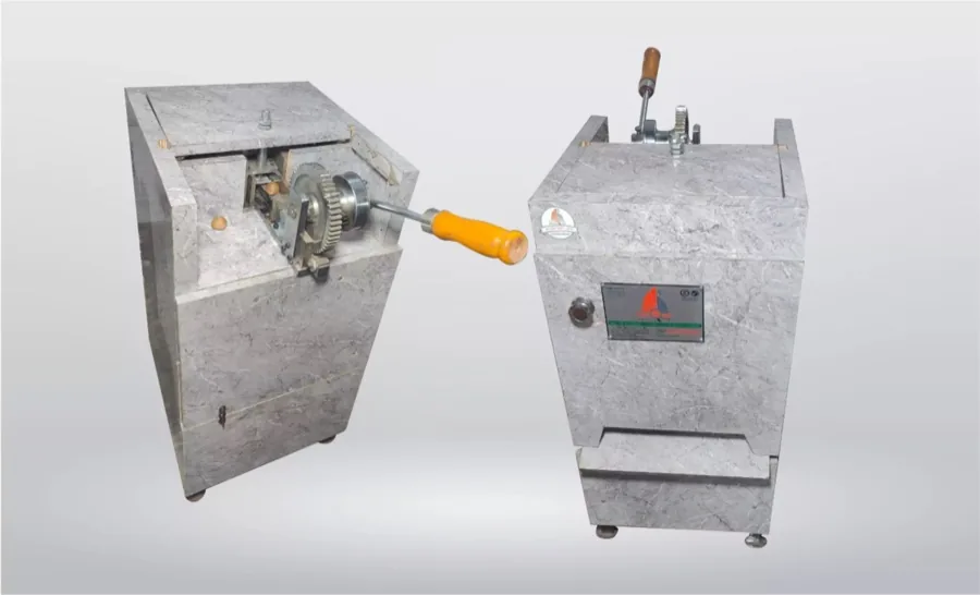 Slide Type Single Supari Cutting Machine